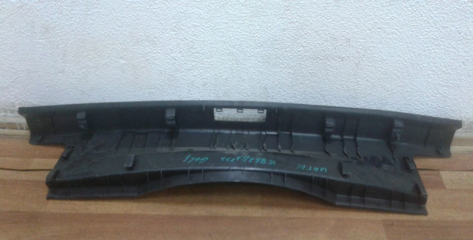 Обивка задней панели Volkswagen Golf 7 oem 5g6863459 Обивка задней панели Volkswagen Golf 7 oem 5g6863459