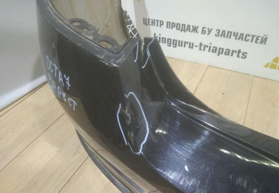 Бампер задний бу Skoda Octavia A7 OEM 5E0807421