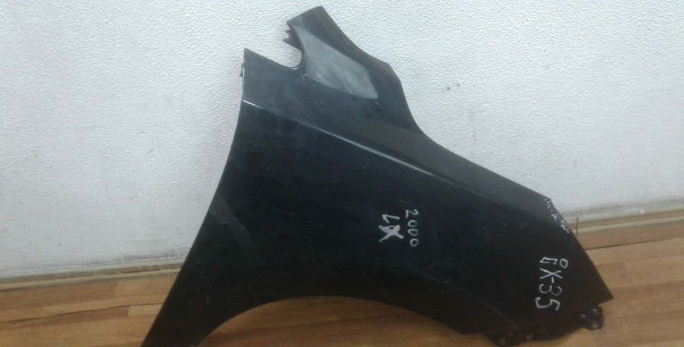 Крыло переднее правое Hyundai IX35 oem 663212S050 (мал. вмятина)