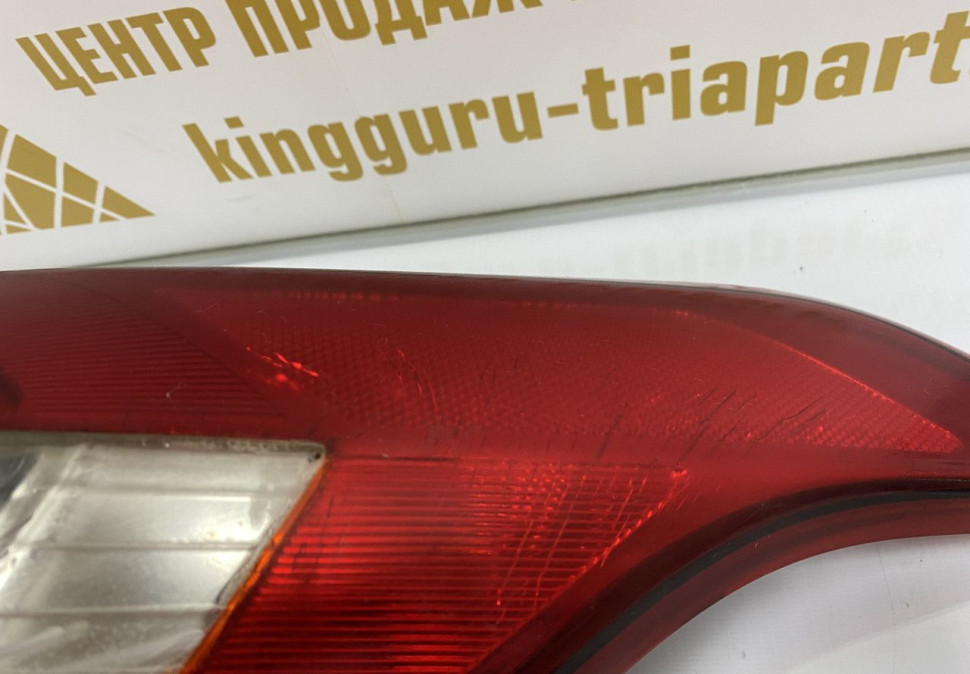 Фонарь правый внешний Hyundai Creta 2016 oem 92402M0000