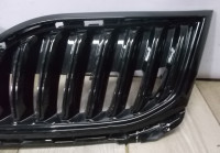 Решетка радиатора бу Skoda Octavia A7 рестайлинг OEM 5E0853653A