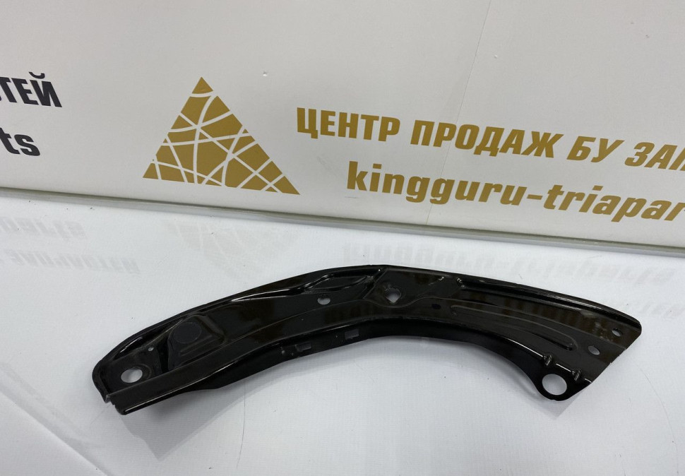 Кронштейн передней панели левый Skoda Rapid OEM 5JA805931B