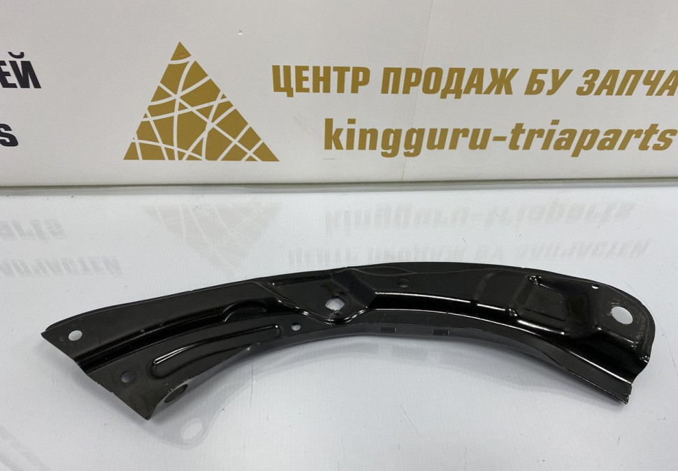 Кронштейн передней панели левый Skoda Rapid OEM 5JA805931B