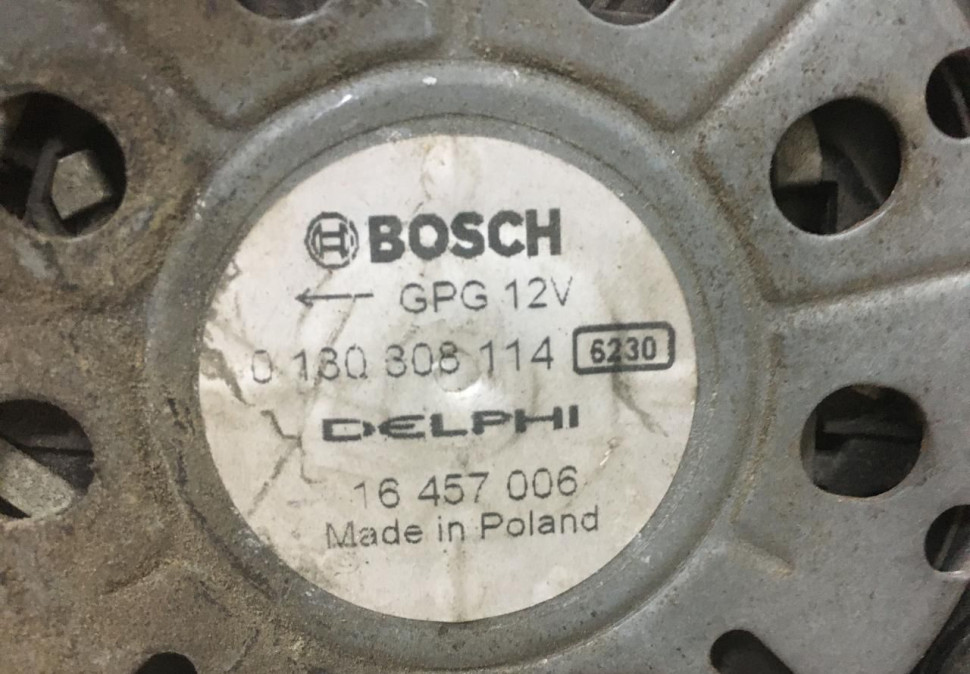 Диффузор с вентилятором Opel Astra J 2009-2016 1.6B oem 13281777