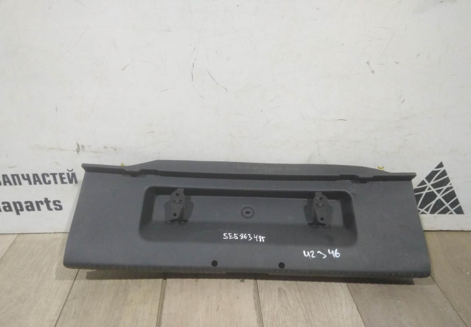 Обивка задней панели бу Skoda Octavia A7 OEM 5E5863485