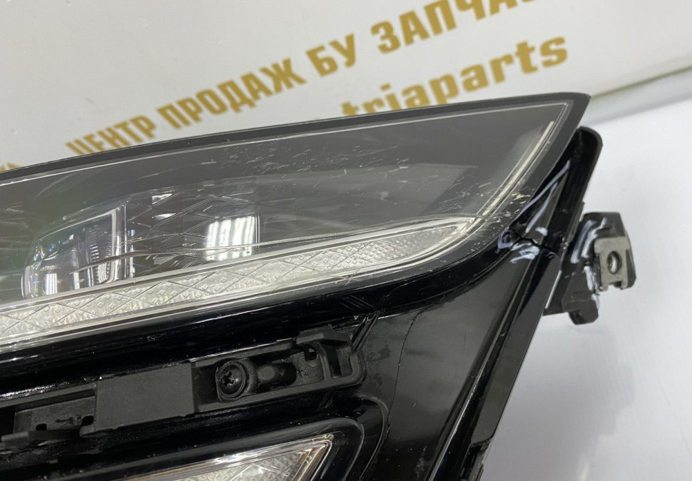 Фара левая диодная LED Genesis G80 2 2020 OEM 92101T1100 Фара левая диодная LED Genesis G80 2 2020 OEM 92101T1100