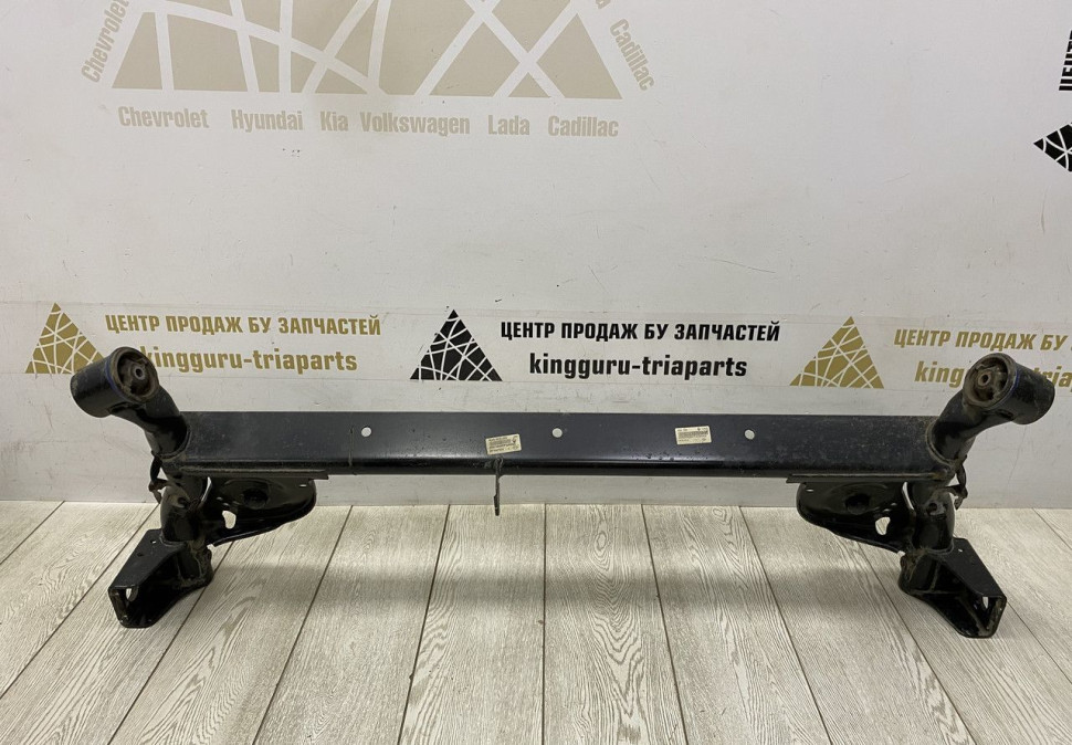 Балка задняя Renault Logan OEM 555012603R