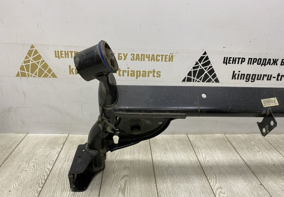 Балка задняя Renault Logan OEM 555012603R