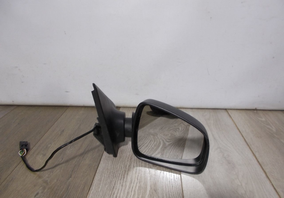 Корпус зеркала правый бу Renault Logan 2 OEM 963016591R