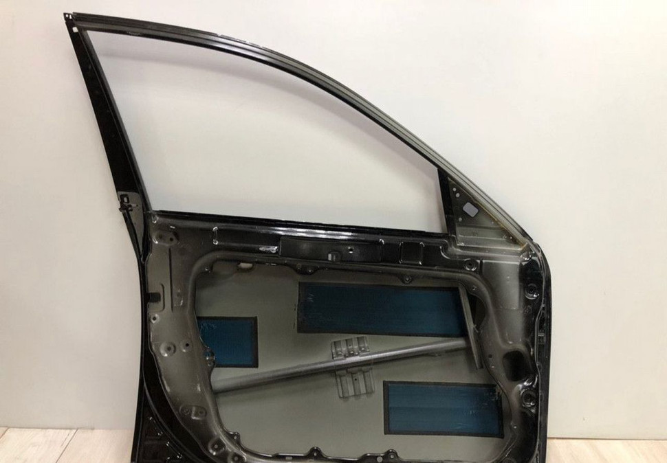 Дверь передняя левая Hyundai Equus (09-16) oem 760033N000 (вмятина) Дверь передняя левая Hyundai Equus (09-16) oem 760033N000 (вмятина)