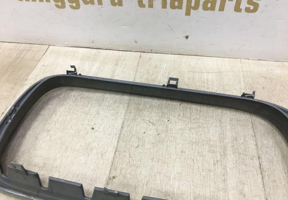 Молдинг решетки радиатора BMW X5 F15 2013-2017 oem 5111730866002 Молдинг решетки радиатора BMW X5 F15 2013-2017 oem 5111730866002