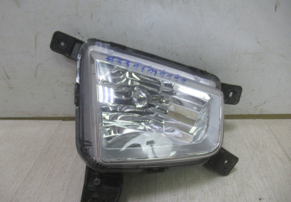 Противотуманная фара (ПТФ)левая Hyundai Creta oem 92201M0000