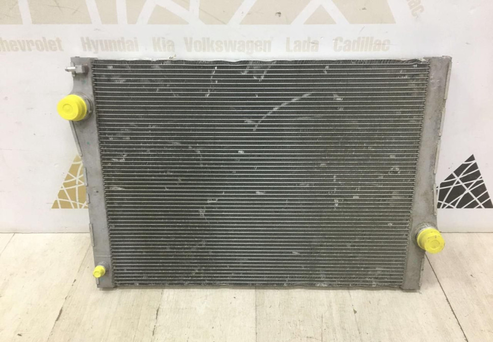 Радиатор охлаждения BMW X5 F15 OEM 17118654431