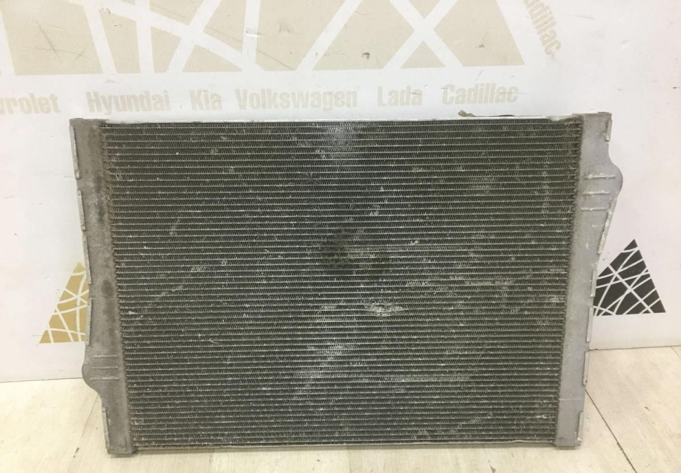 Радиатор охлаждения BMW X5 F15 OEM 17118654431 Радиатор охлаждения BMW X5 F15 OEM 17118654431