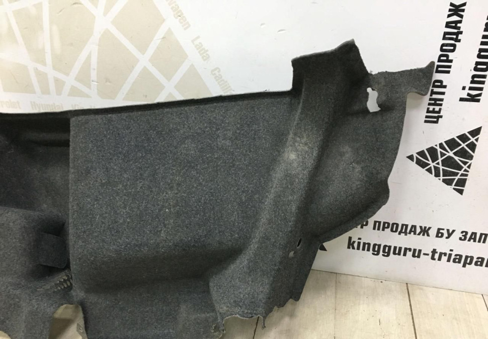 Обшивка багажника правая Volkswagen Polo 5 Sedan oem 6RU867428A Обшивка багажника правая Volkswagen Polo 5 Sedan oem 6RU867428A