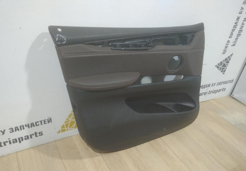 Обивка двери передняя левая бу BMW X5 F15 OEM 51417369941 Обивка двери передняя левая бу BMW X5 F15 OEM 51417369941
