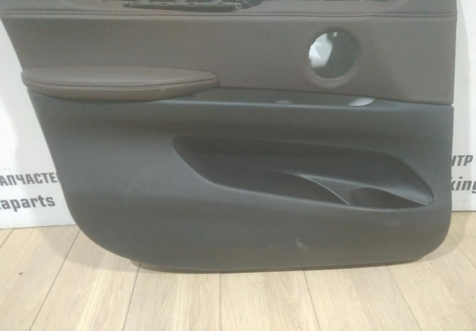 Обивка двери передняя левая бу BMW X5 F15 OEM 51417369941 Обивка двери передняя левая бу BMW X5 F15 OEM 51417369941