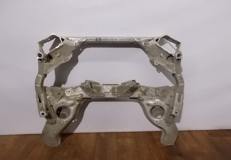 Подрамник (балка передней подвески) бу BMW 3 E90 OEM 31116785639