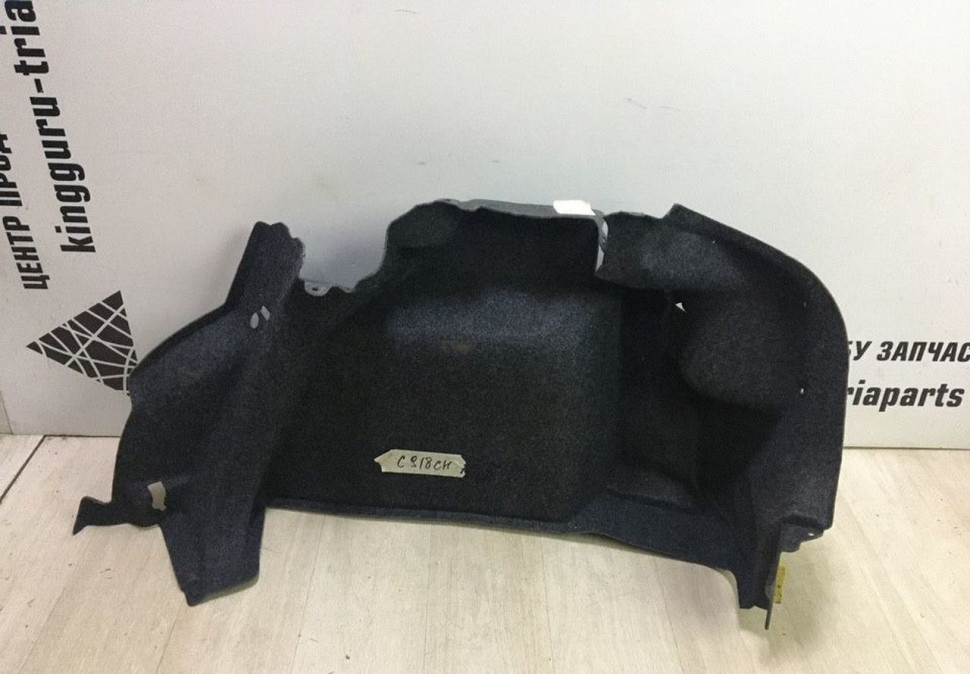 Обшивка багажника правая Volkswagen Polo 5 Sedan oem 6RU867428A