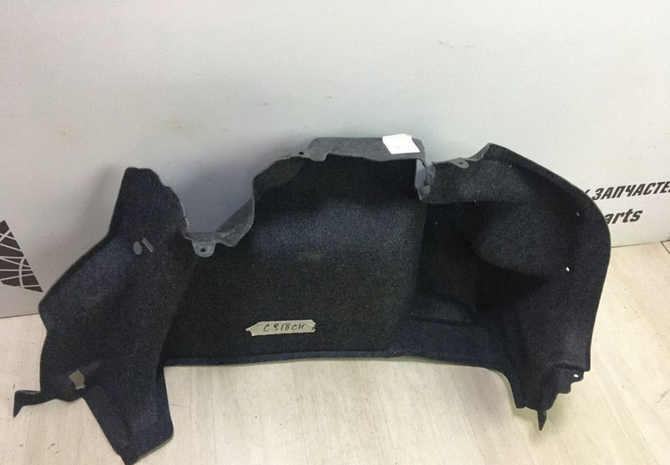 Обшивка багажника правая Volkswagen Polo 5 Sedan oem 6RU867428A