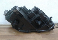 Фара левая Volkswagen Tiguan 2 ксенон oem 5nb941081a (слом. 1 крепление) (скл-3)