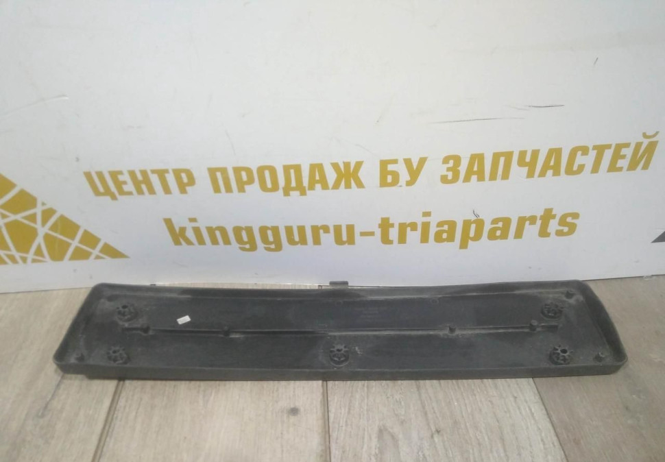 Подиум номерного знака бу BMW 7 G11 M-Pack OEM 51118061577