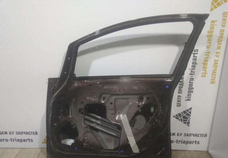 Дверь передняя правая бу Opel Astra J5 OEM 13285607