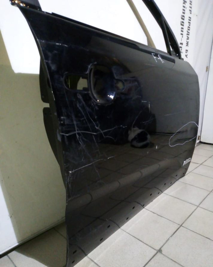 Дверь передняя правая Kia Sorento 2 09-20 oem 760042P000