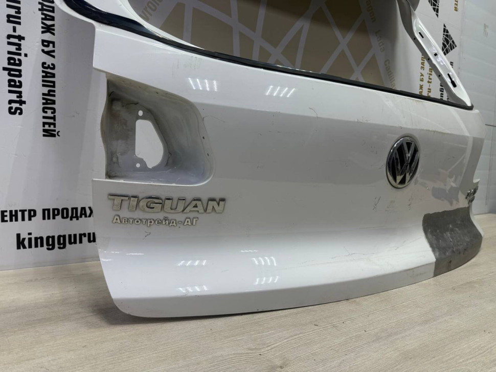 Крышка багажника Volkswagen Tiguan 1 2007 oem 5N0827025G Крышка багажника Volkswagen Tiguan 1 2007 oem 5N0827025G