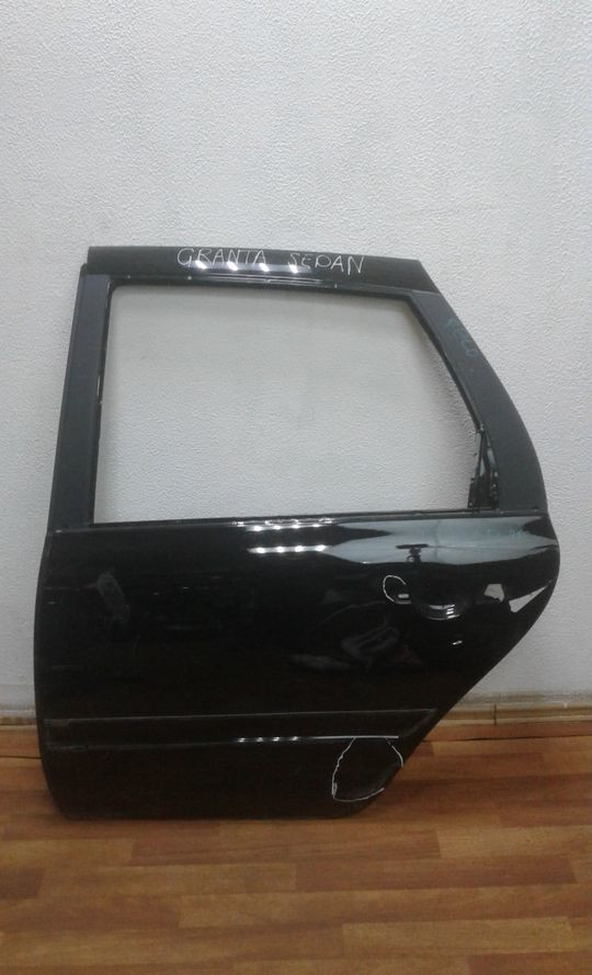 Дверь задняя левая Lada Granta седан oem 11186200015 (вмятина) (скл-3) Дверь задняя левая Lada Granta седан oem 11186200015 (вмятина) (скл-3)