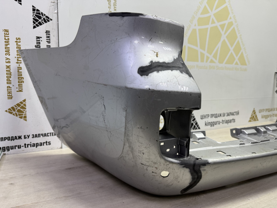 Бампер задний Toyota Land Cruiser 200 oem 5215960260 Бампер задний Toyota Land Cruiser 200 oem 5215960260