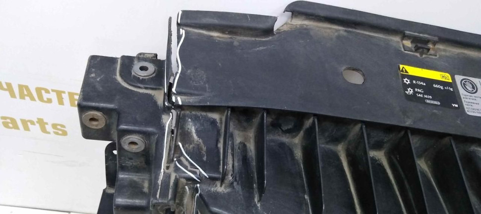 Панель передняя Volkswagen Tiguan 1 2007-2016 oem 5N0805588F Панель передняя Volkswagen Tiguan 1 2007-2016 oem 5N0805588F