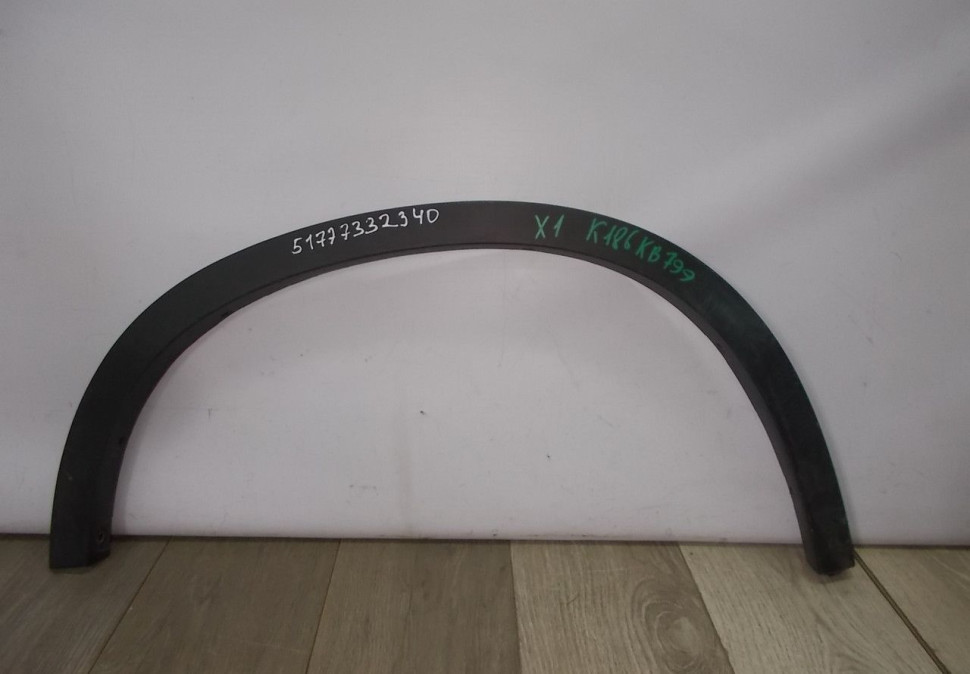 Молдинг крыла задний правый BMW X1 F48 OEM 51777332340