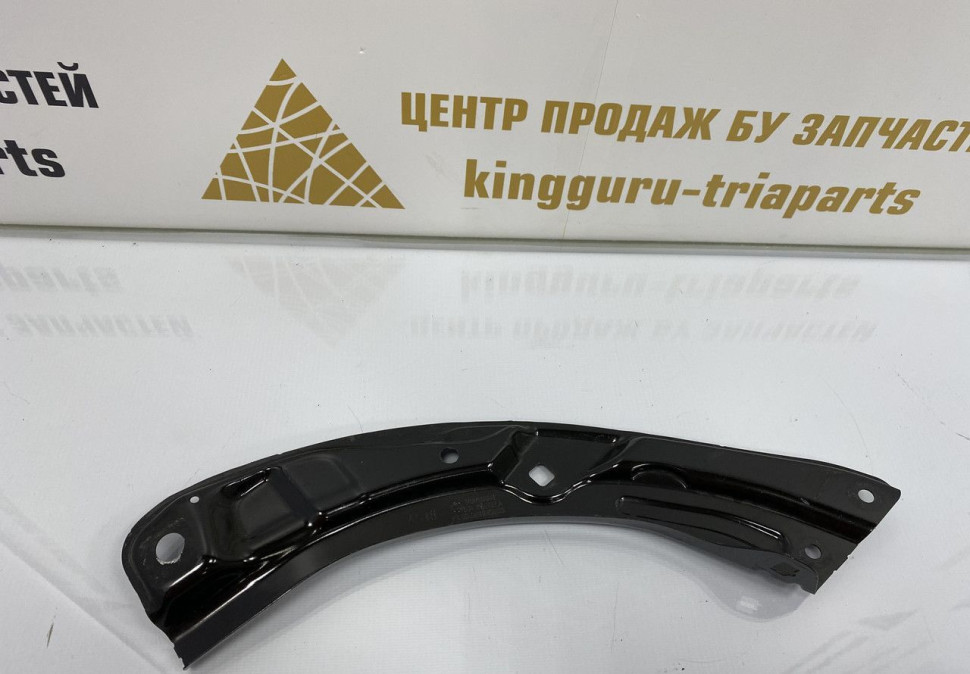 Кронштейн передней панели правый Skoda Rapid OEM 5JA805932A Кронштейн передней панели правый Skoda Rapid OEM 5JA805932A