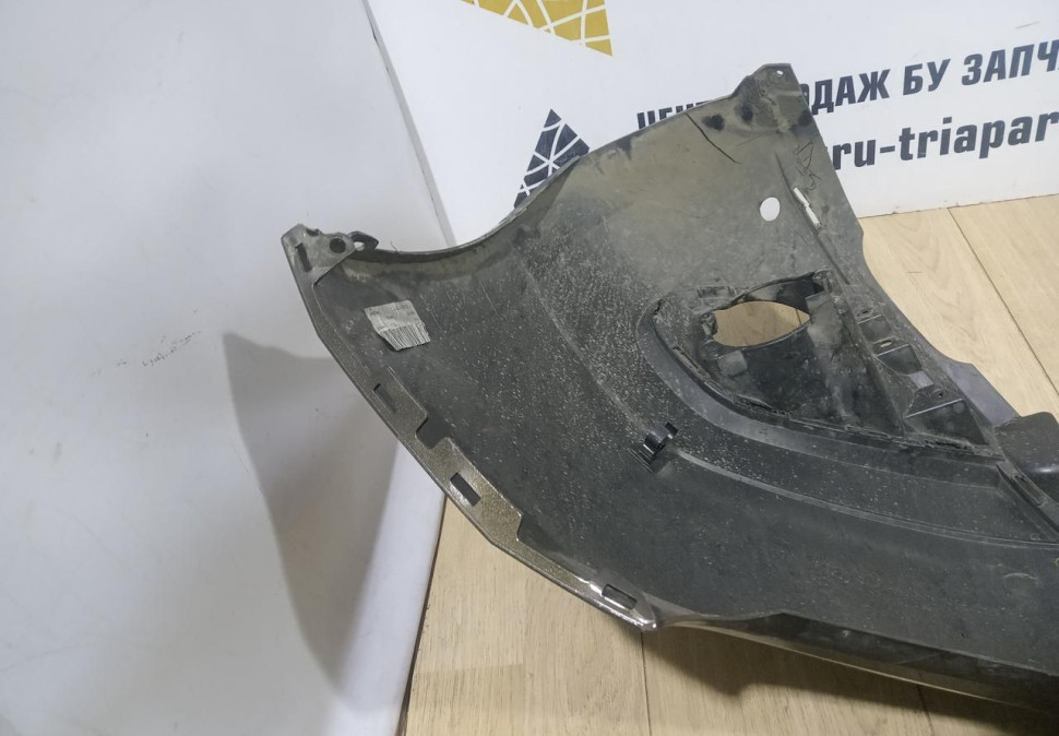 Бампер передний бу Renault Duster 2 OEM 620220658R