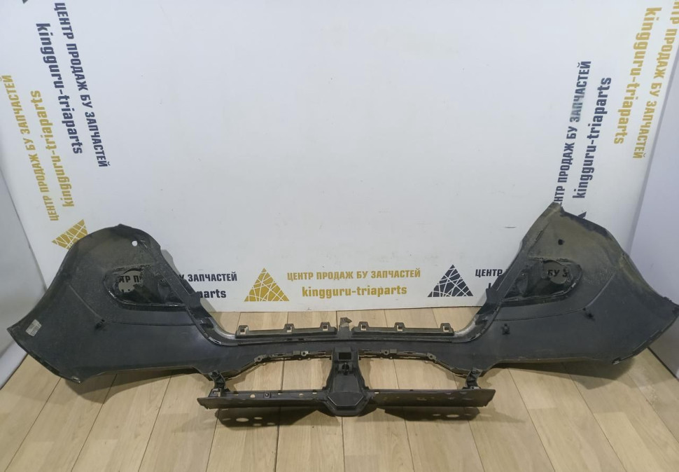 Бампер передний бу Renault Duster 2 OEM 620220658R
