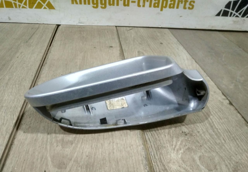 Крышка корпуса зеркала левая бу Skoda Superb OEM 3T0857537