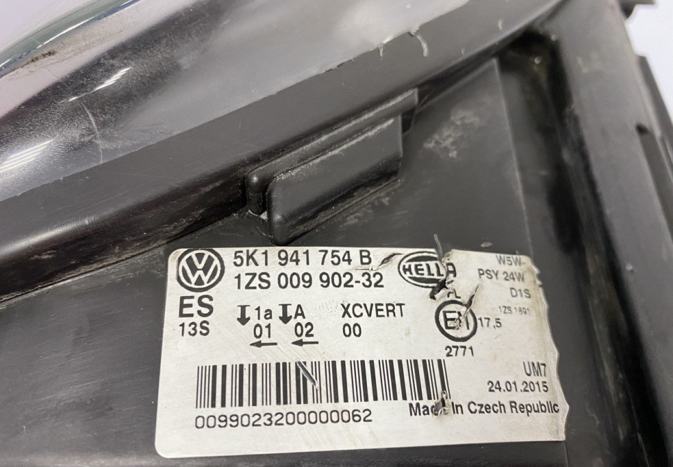 Фара правая ксенон Volkswagen Golf 6 2009 OEM  5K1941754B