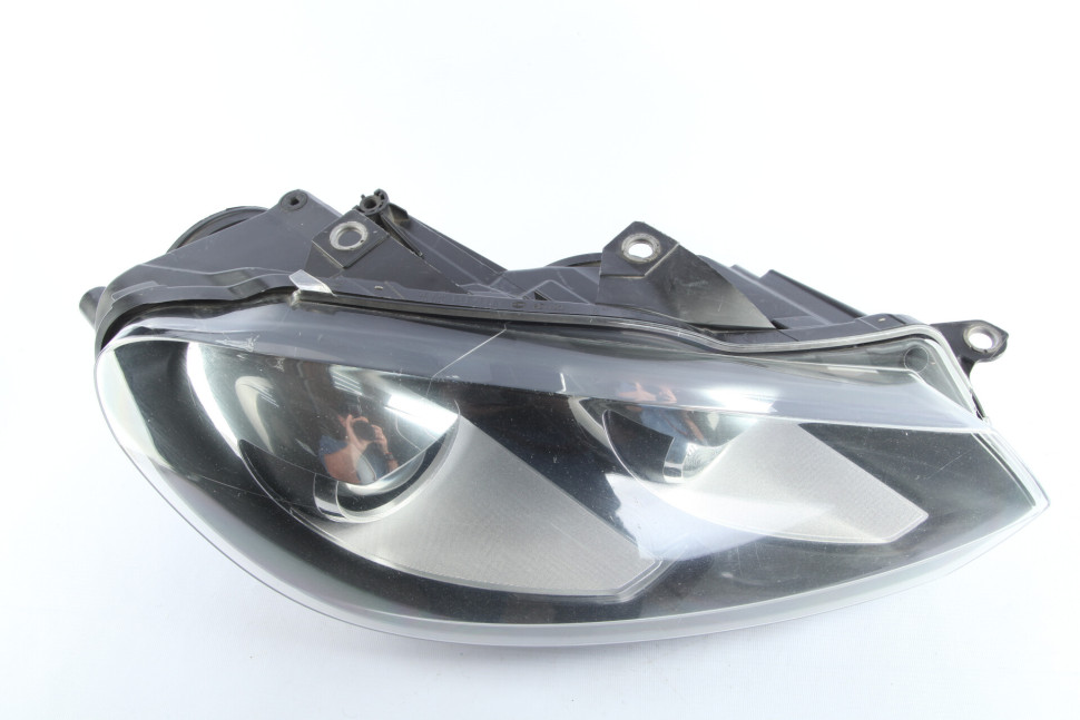 Фара правая ксенон Volkswagen Golf 6 2009 OEM  5K1941754B