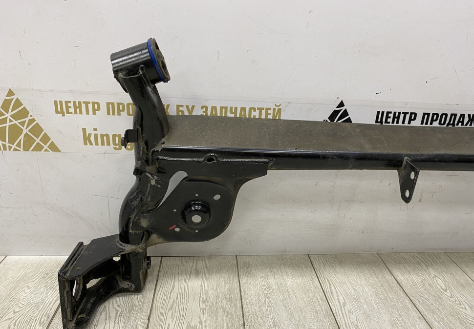Балка задняя Renault Duster OEM 430006757R