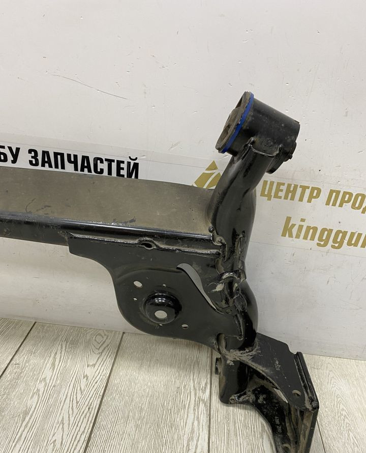 Балка задняя Renault Duster OEM 430006757R Балка задняя Renault Duster OEM 430006757R