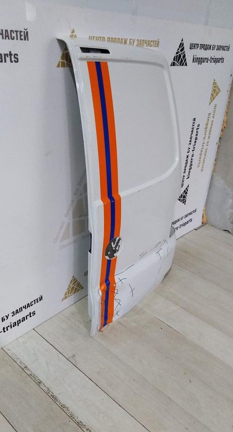 Дверь багажника правая Volkswagen Transporter T5 03-15 oem 7H0827092AP Дверь багажника правая Volkswagen Transporter T5 03-15 oem 7H0827092AP