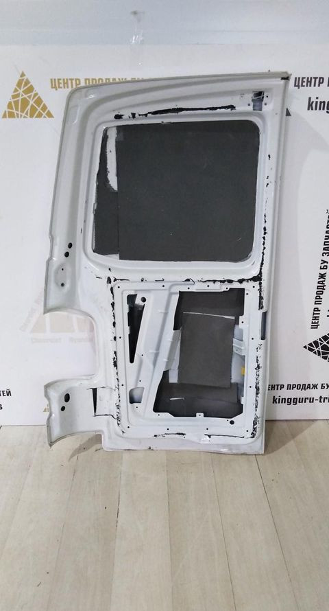 Дверь багажника правая Volkswagen Transporter T5 03-15 oem 7H0827092AP Дверь багажника правая Volkswagen Transporter T5 03-15 oem 7H0827092AP