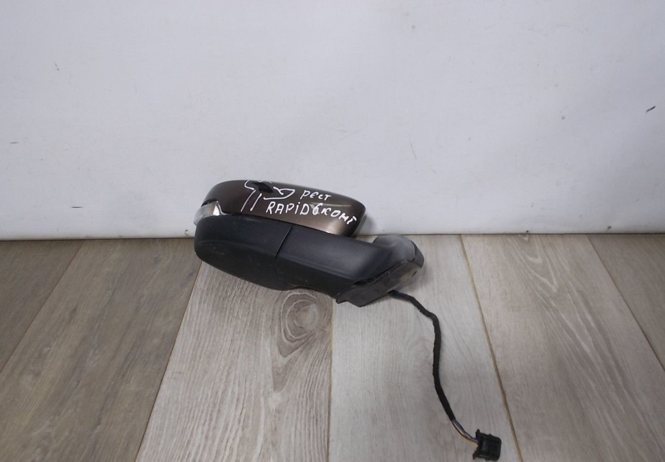 Корпус зеркала правый бу Skoda Rapid рестайлинг OEM 5JB857502J