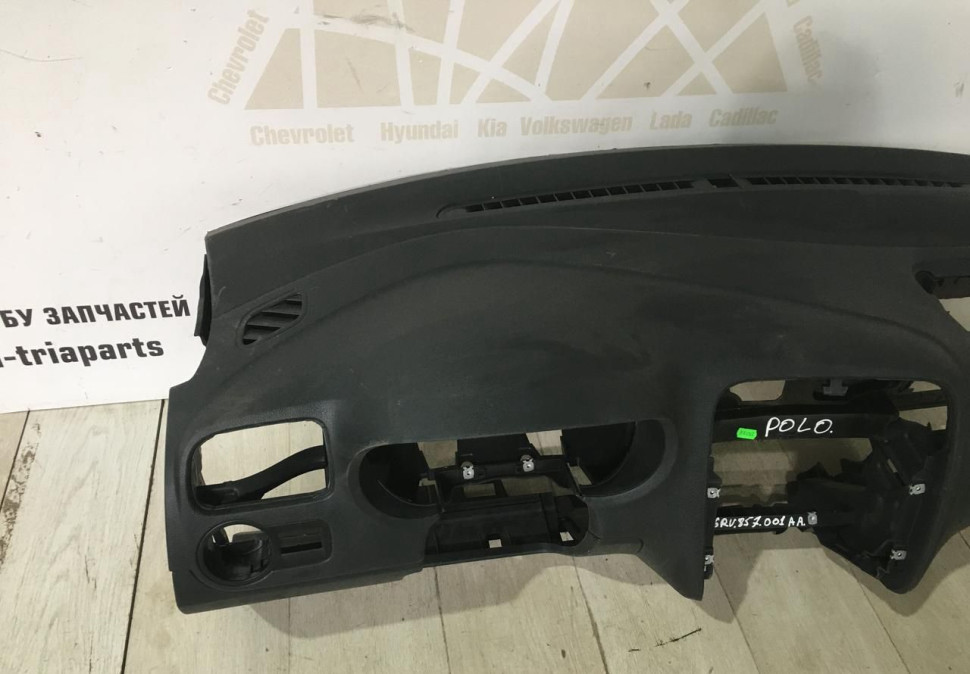 Торпедо Volkswagen Polo 5 2009-2020 oem 6RU857003 Торпедо Volkswagen Polo 5 2009-2020 oem 6RU857003