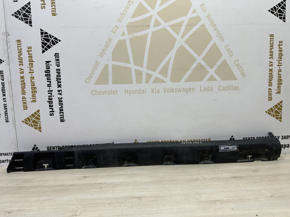 Порог правый бу Renault Sandero Stepway OEM 764266165R