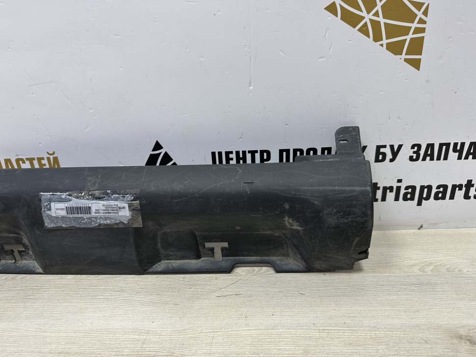 Порог правый бу Renault Sandero Stepway OEM 764266165R Порог правый бу Renault Sandero Stepway OEM 764266165R