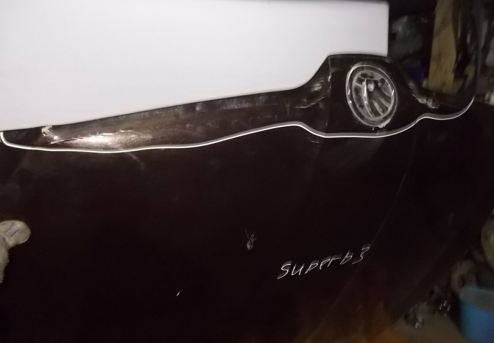 Капот бу Skoda Superb 3 OEM 3V0823031A Капот бу Skoda Superb 3 OEM 3V0823031A