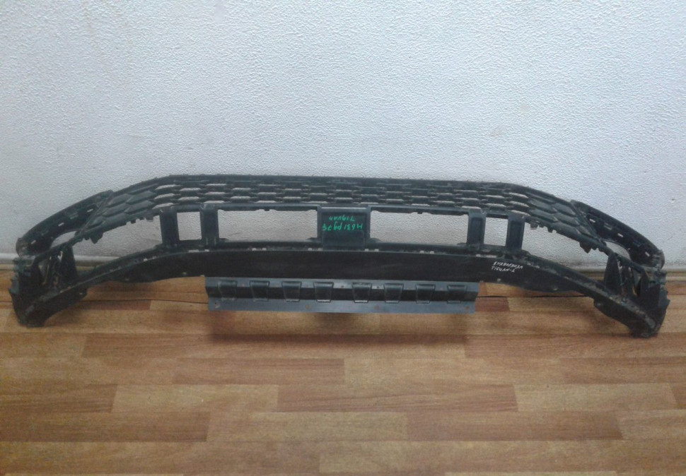 Юбка переднего бампера Volkswagen Tiguan 2 oem 5nr805903a