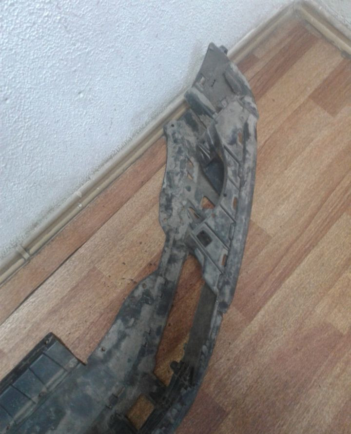 Юбка переднего бампера Volkswagen Tiguan 2 oem 5nr805903a Юбка переднего бампера Volkswagen Tiguan 2 oem 5nr805903a